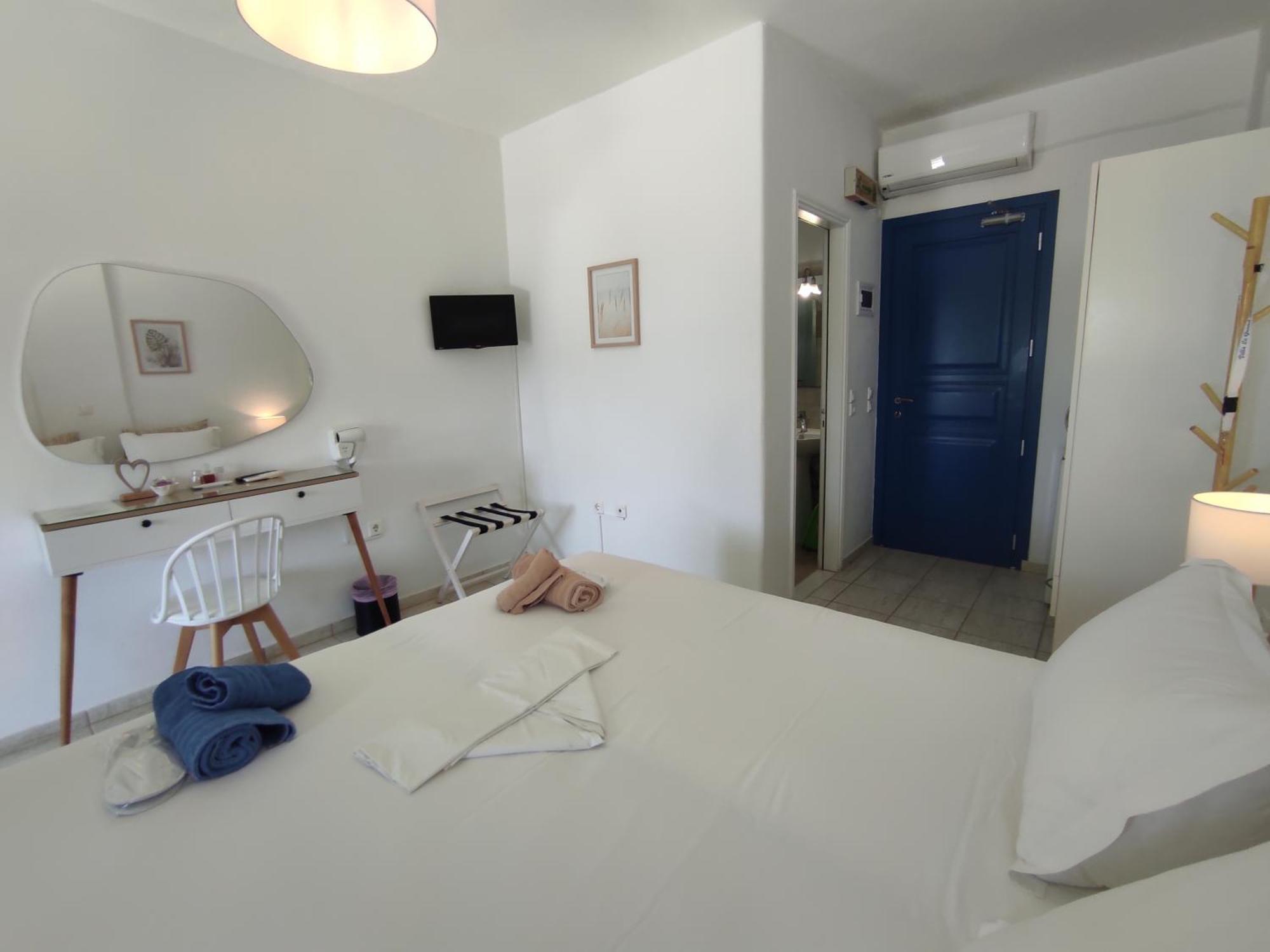 Villa Le Grand Bleu Катапола Экстерьер фото