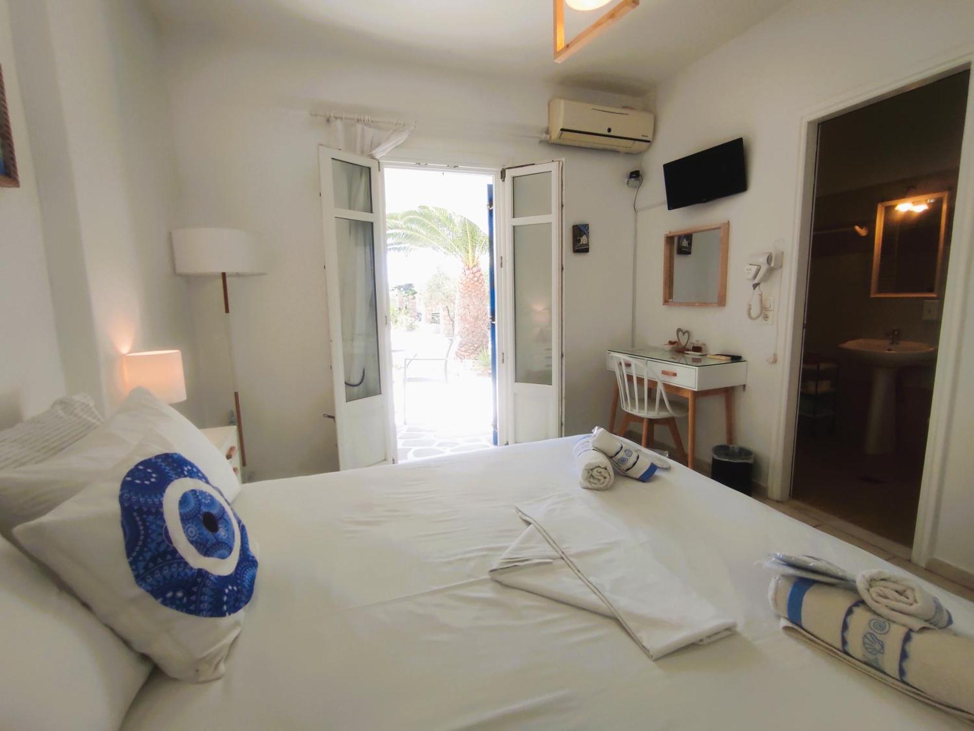 Villa Le Grand Bleu Катапола Экстерьер фото
