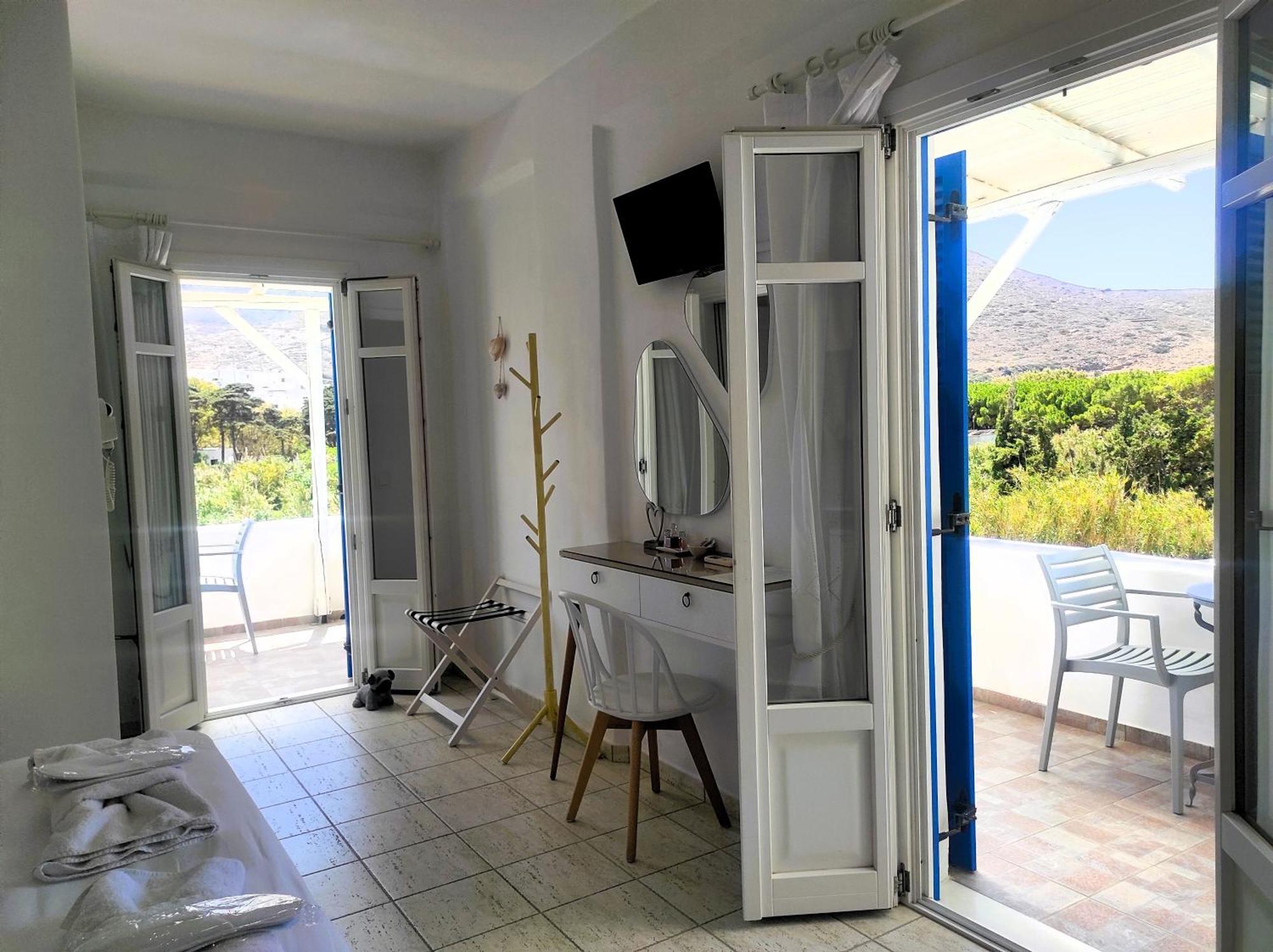 Villa Le Grand Bleu Катапола Экстерьер фото